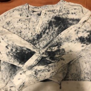 Lulu crop sweatshirt